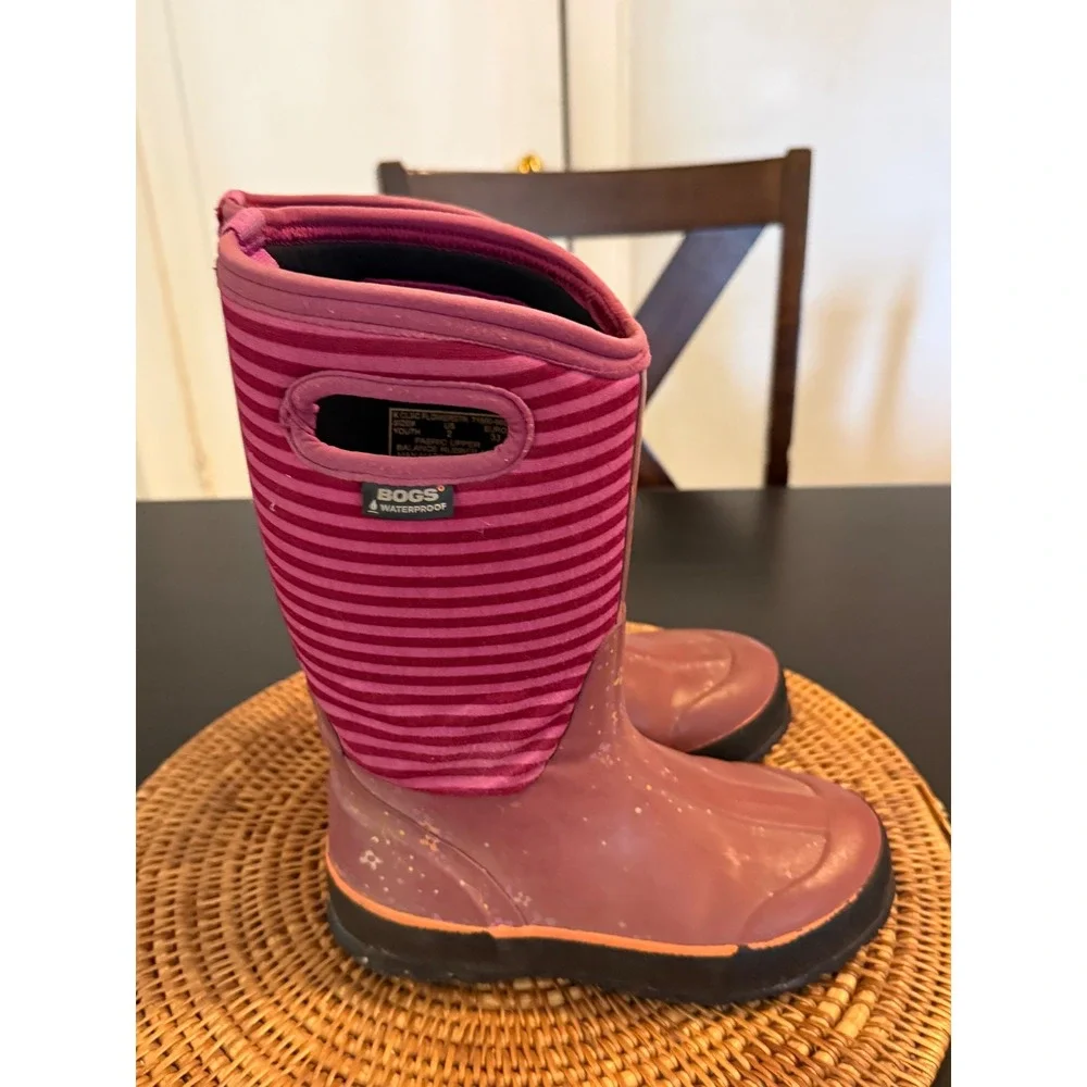 Bogs Classic Flower Stripe Youth Size 2 Pink‎ Waterproof Insulated Rain Boots